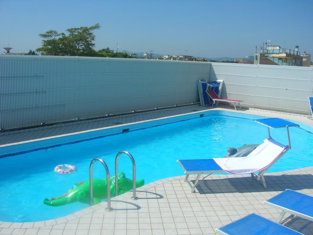 Residence Suisse กัตตอลิกา ภายนอก รูปภาพ